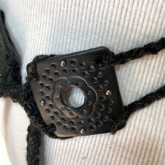 Black & Silver Tooled Leather & Silver Metal Medallions Boho Bohemian Belt - Picture 8 of 14